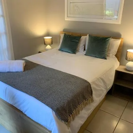 Modern 1 Bedroom Flat With Uninterrupted Wifi Johannesburg Buitenkant foto